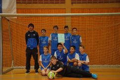 Die D-Jugend des TSV mit Trainer Simon Nuss (hinten li.)