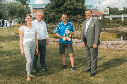 Unser Vorsitzender Harald Reichard (mi.) bei der "Sterne des Sports"-Veranstaltung zusammen mit Volksbank Vorstand Daniel Mohr (re.) und den Jury-Mitgliedern Ann-Kathrin Schmitt (li.) und Johannes Kolmar (2.li.)